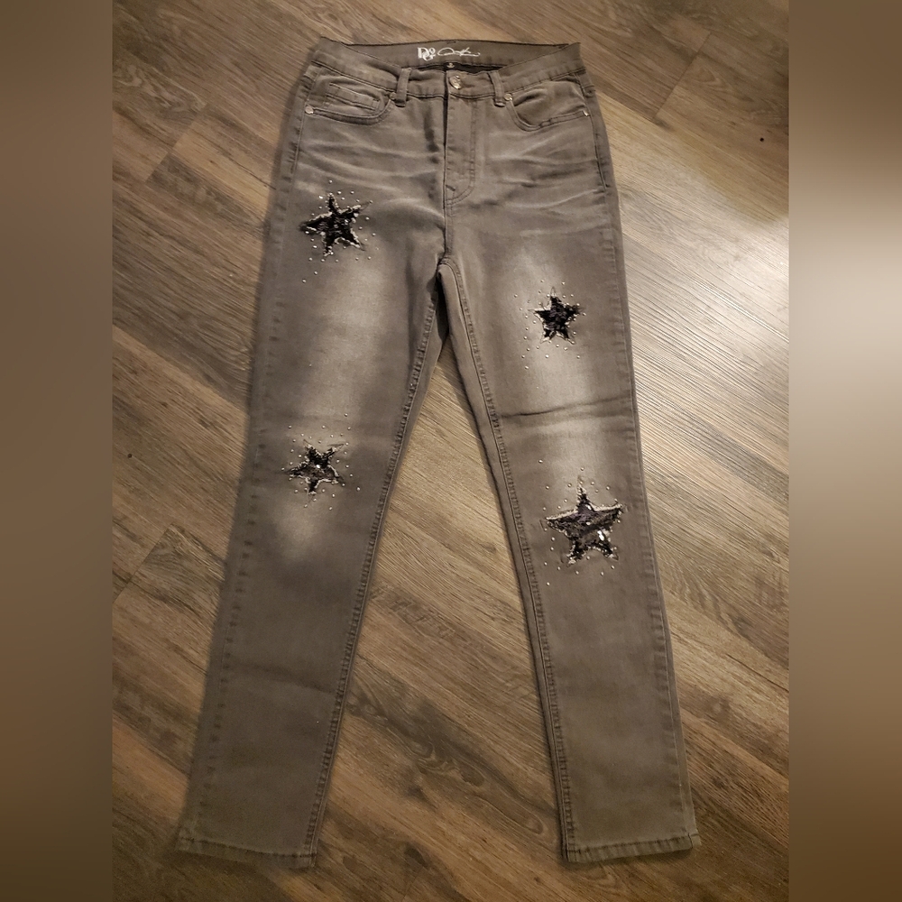 DG2 by Diane Gilman Star Embellished Jeans Size 6